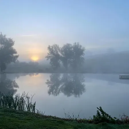 Dom wakacyjny 10 Etangs, Nature Et Architecture, 6-8p *