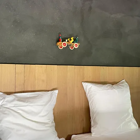 10 Etangs, Nature Et Architecture, 6-8p