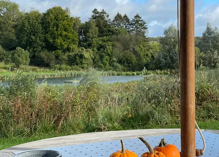 10 Etangs, Nature Et Architecture, 6-8p Florennes